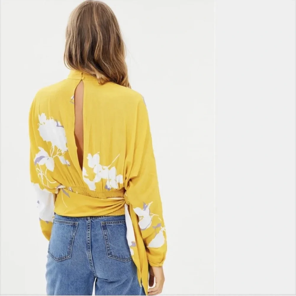 Free People Say You Love Me Yellow Floral Side Tie Blouse Sz M - Picture 3 of 12